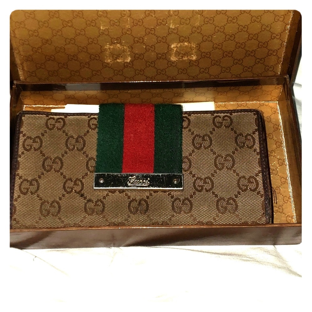 Gucci wallet
